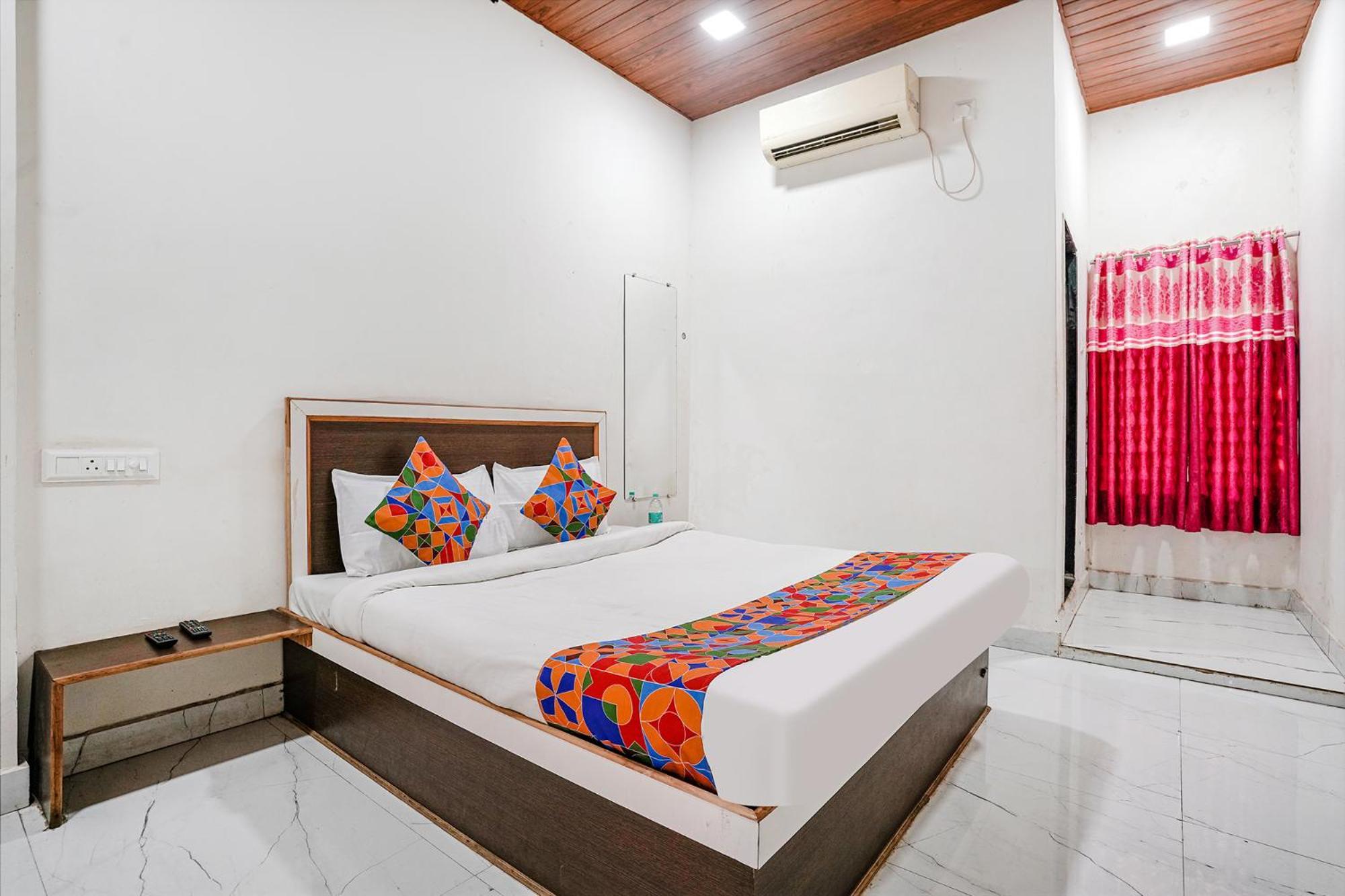 Fabexpress Sai Lodging I - Nr Nashik Railway Station Zewnętrze zdjęcie